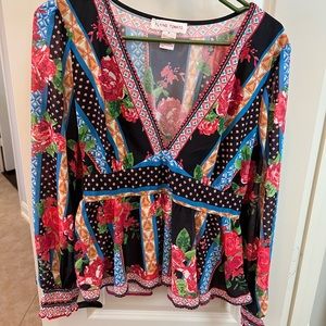 NWOT, Flying Tomato floral blouse, medium